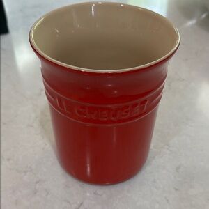 Le Creuset solid red, no fade, stoneware utensil crock
